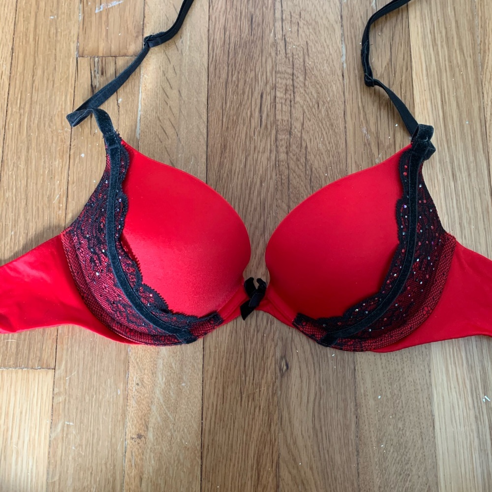 Victoria Secret bra